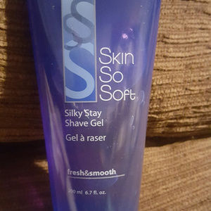 New Avon Skin So Soft Silky Stay Shave Gel -